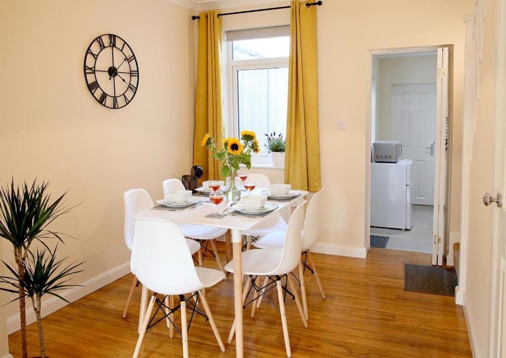 Stylish Norwich Stay Near Cathedral With Parking Exterior photo